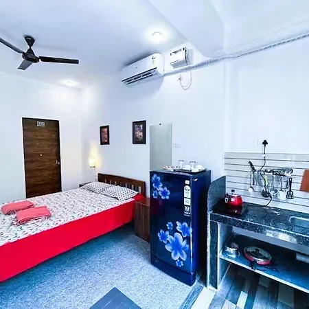 Studio Serinity Cove R-2